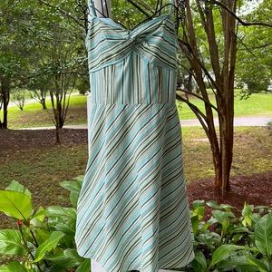 LOFT size 10P stripe dress. Cute twist in front. Fitted top, a-line skirt